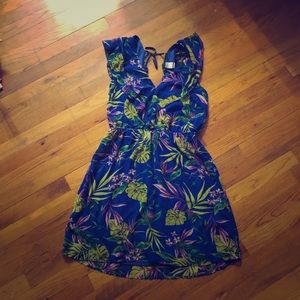 NEW H&M TROPICAL FLORAL DRESS